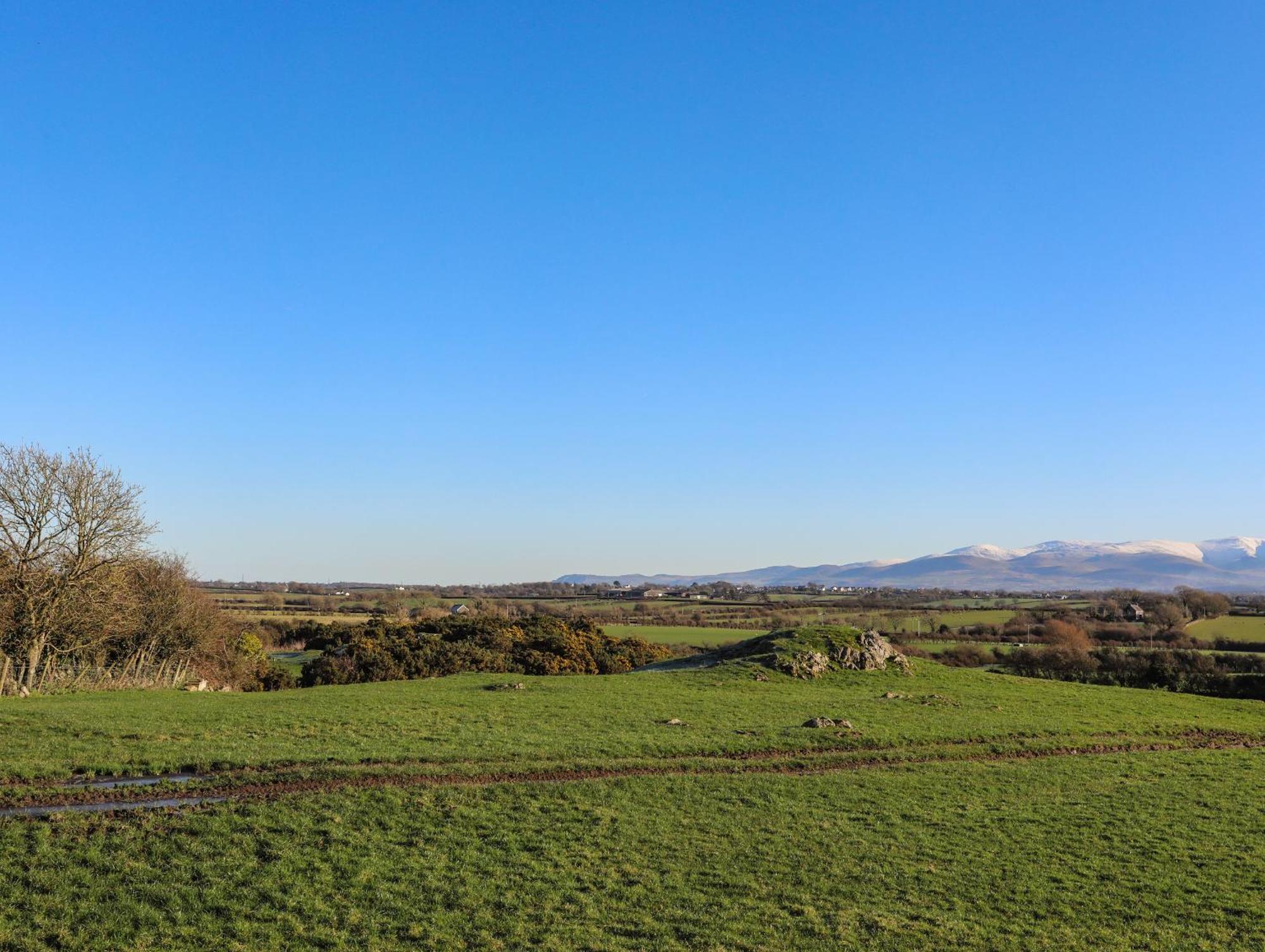 Cosy Barn Villa Dwyran ภายนอก รูปภาพ