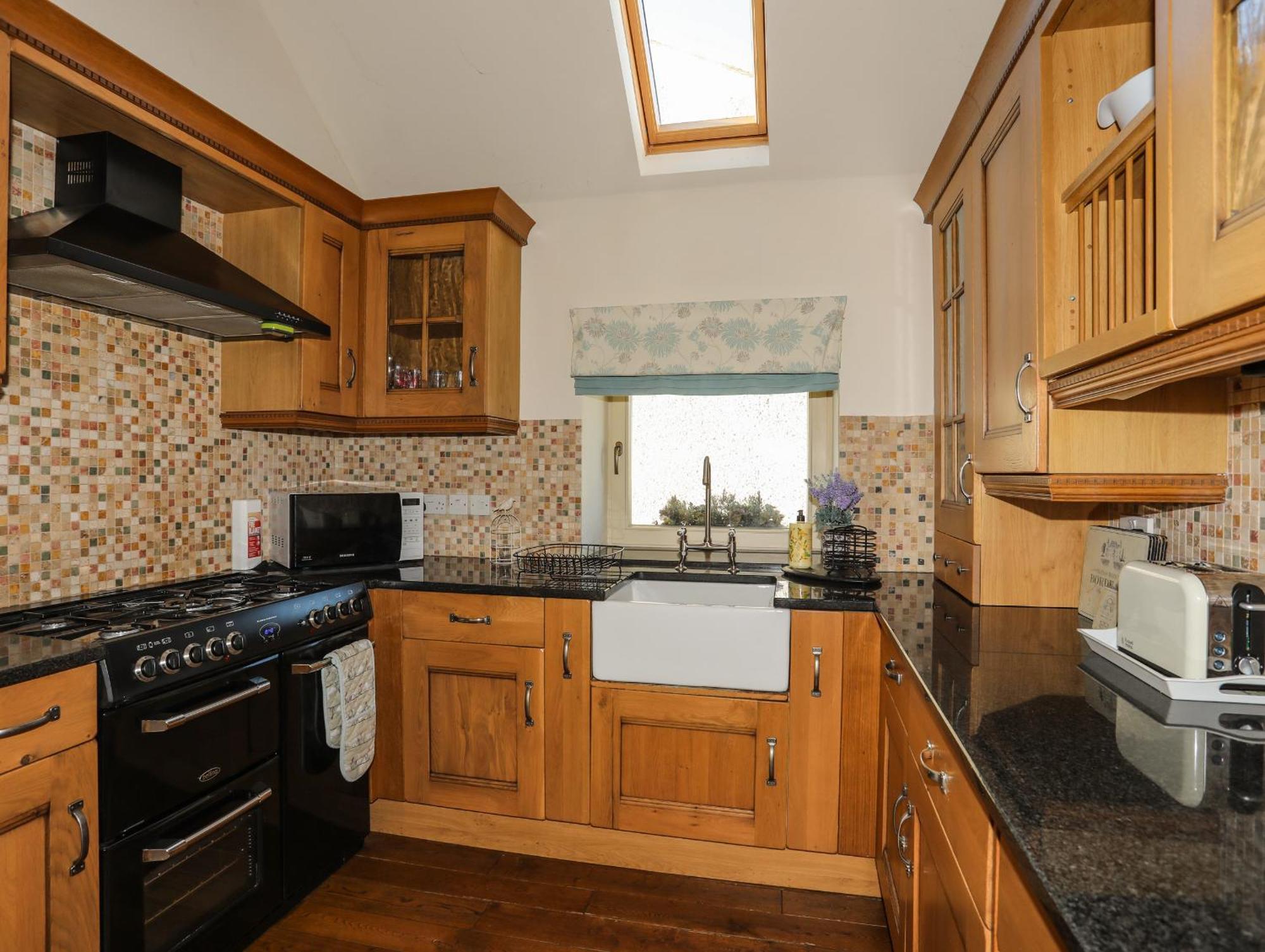 Cosy Barn Villa Dwyran ภายนอก รูปภาพ